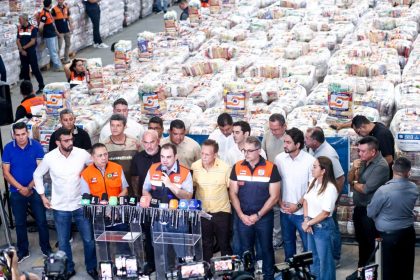 Presidente em exercício, Adjuto Afonso acompanha envio de ajuda humanitária da Operação Cheia 2026 ao interior do Amazonas