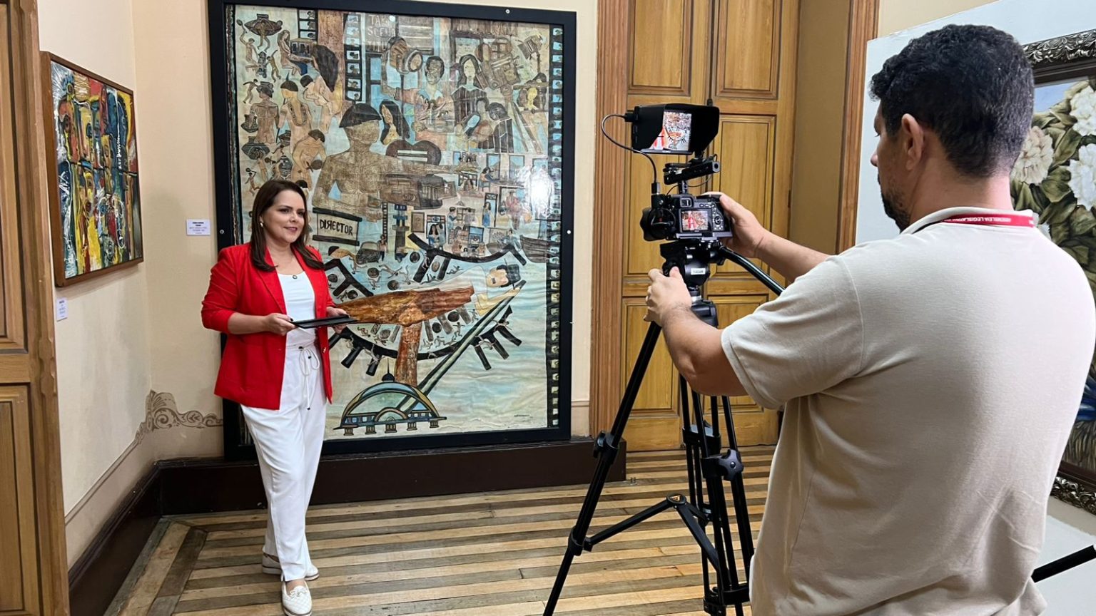 Programa ‘Aplausos’ faz balanço cultural do mês de abril e fala sobre o mundo do jornalismo na TV Aleam