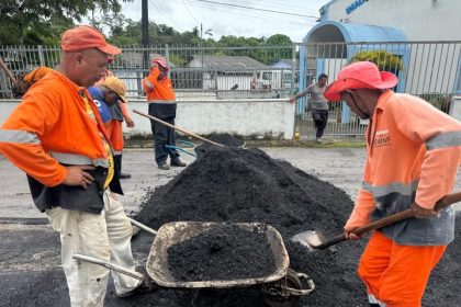 Prefeitura de Manaus intensifica manutenção asfáltica no conjunto Castanheira e amplia serviços para moradores