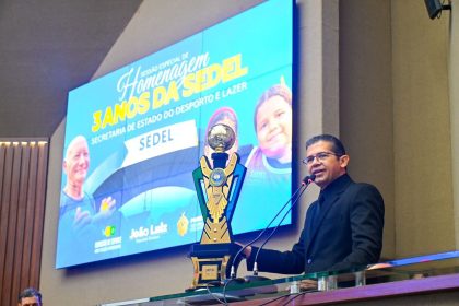 Secretaria de Esporte recebe homenagem do deputado João Luiz na Aleam