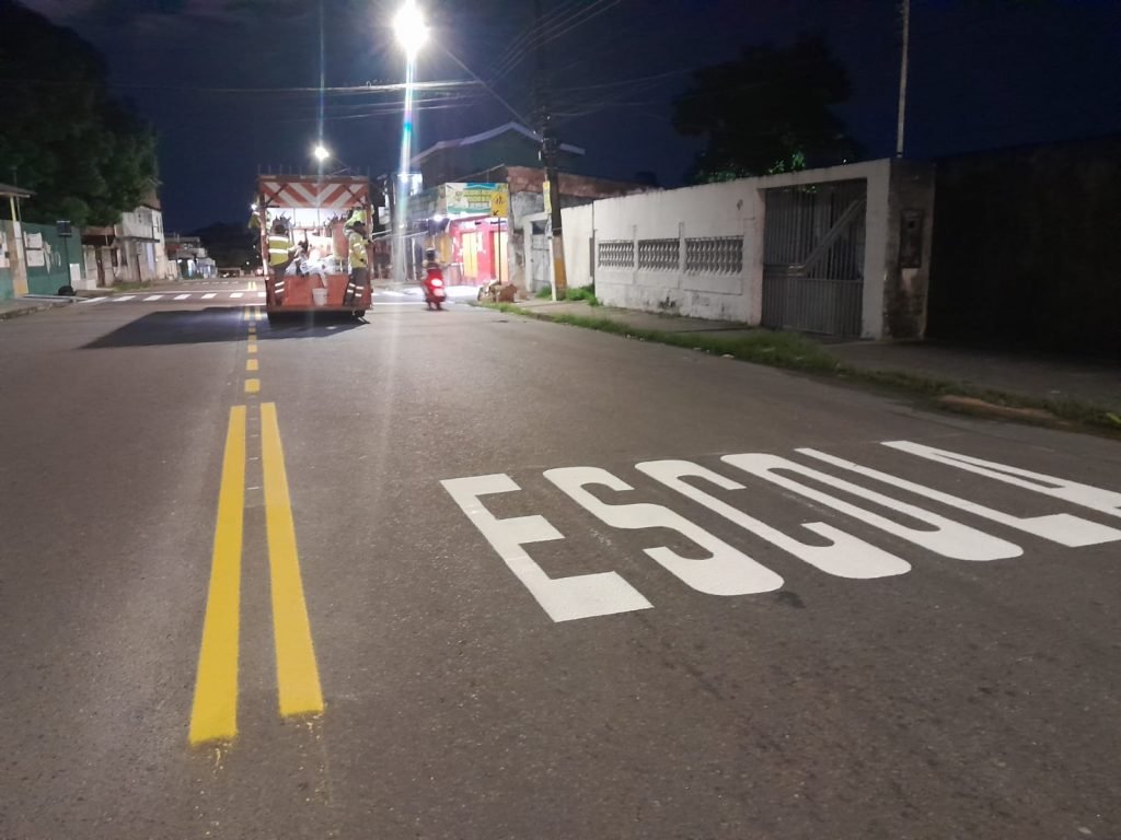 Prefeitura de Manaus amplia sinalização viária em bairros estratégicos para reduzir sinistros no trânsito