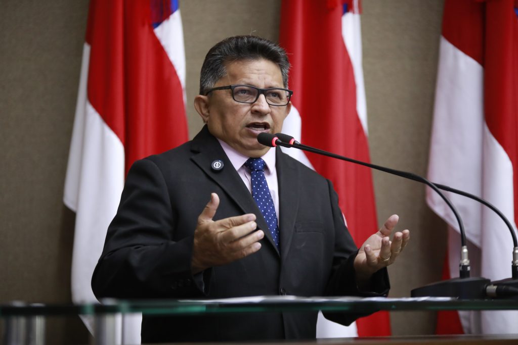 Sinésio defende versão estadual do Desenrola Brasil para ampliar alcance no Amazonas e ajudar população endividada