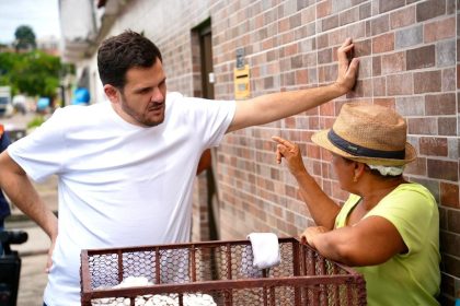 Prefeitura de Manaus exige esclarecimentos à Águas de Manaus por danos em calçada após manutenção na zona Leste