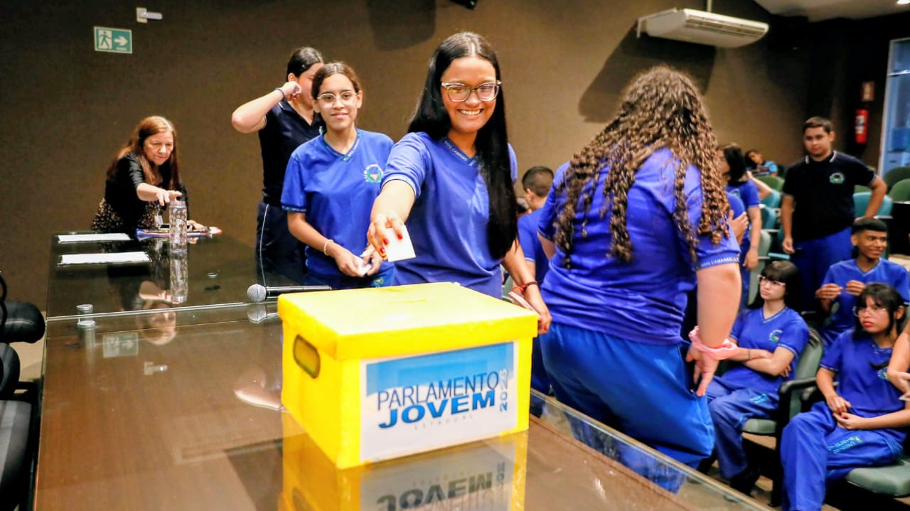 Assembleia Legislativa do Amazonas realiza eleições e alunos já elegeram 80% dos representantes do Programa Parlamento Jovem 2026