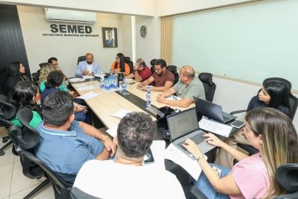 Prefeitura de Manaus e Asprom se reúnem para discutir pautas dos professores da rede municipal de Manaus