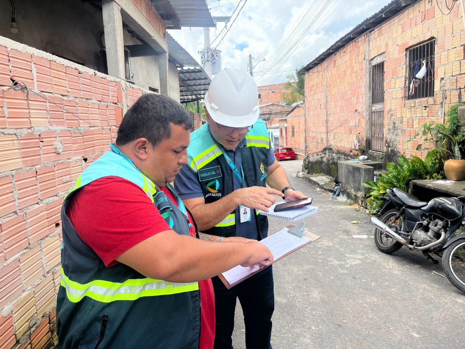 Ageman intensifica fiscalização da iluminação pública em bairros da zona Norte e Oeste de Manaus