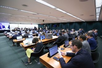 Nota da Consultoria de Orçamento sobre a LDO 2027 aponta dificuldades para estabilização da dívida pública