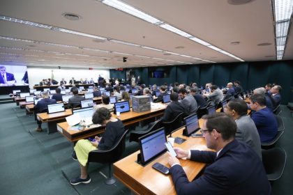 Nota da Consultoria de Orçamento sobre a LDO 2027 aponta dificuldades para estabilização da dívida pública