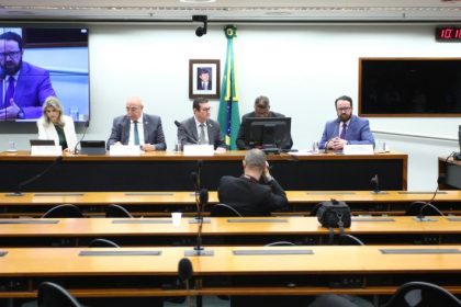 Ministério da Fazenda aponta cooperação entre órgãos como chave contra lavagem de dinheiro em fintechs