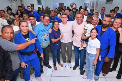 David reúne apoiadores no São José e lembra obras que melhoraram a vida da população