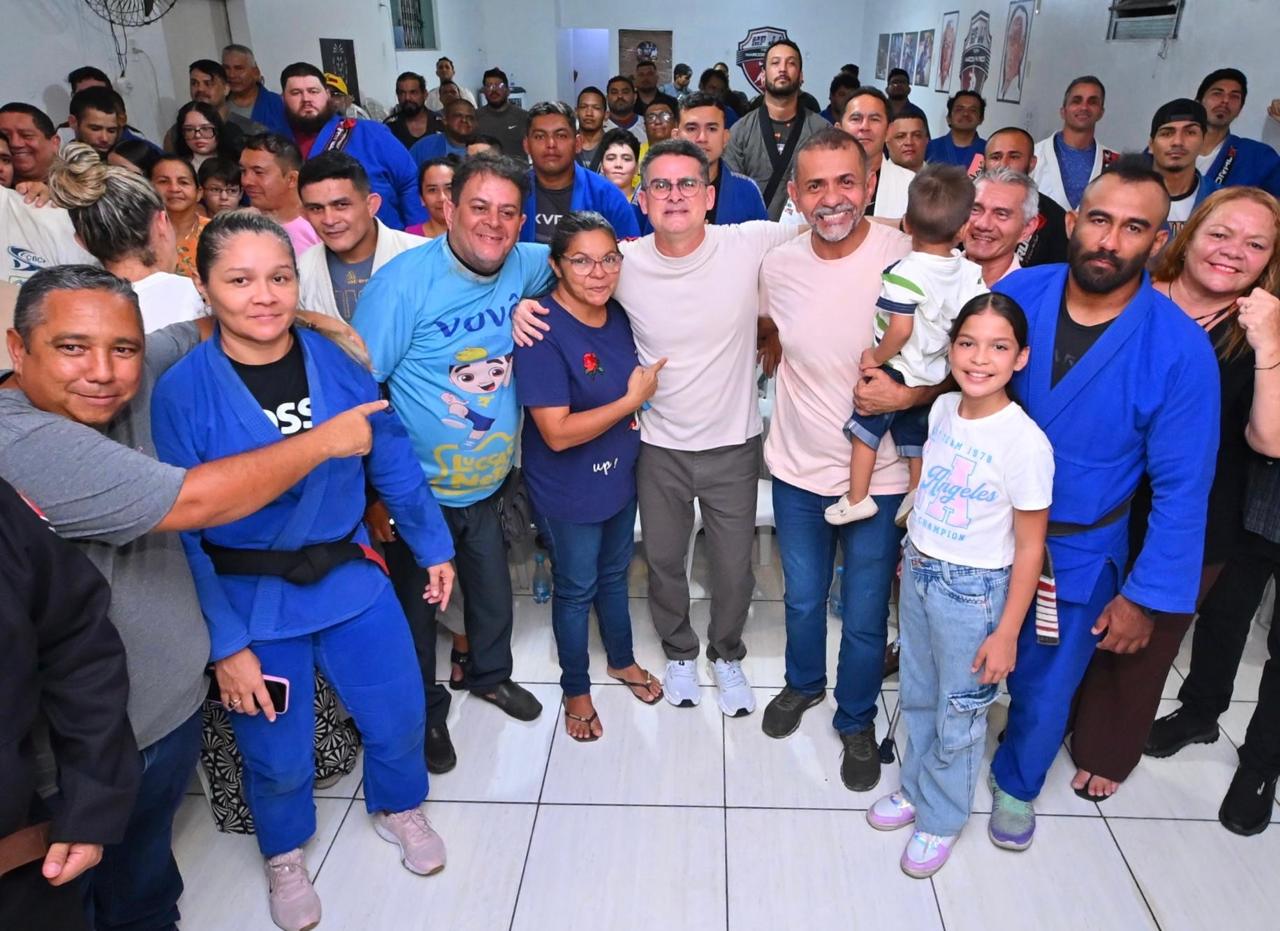 David reúne apoiadores no São José e lembra obras que melhoraram a vida da população