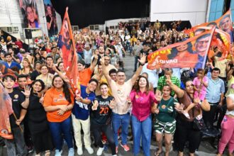 “Vamos criar oportunidades e garantir comida na mesa”, diz David ao apresentar propostas para área social