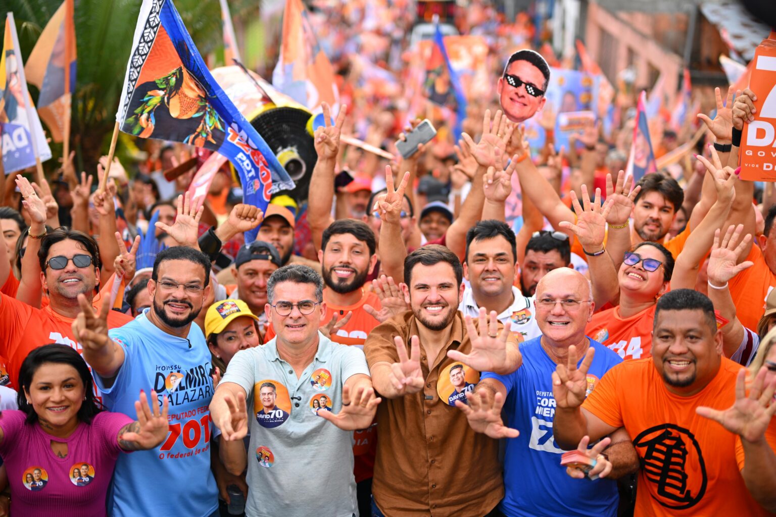Pesquisa coloca David no segundo turno e resultado ganha as ruas em caminhada na Redenção