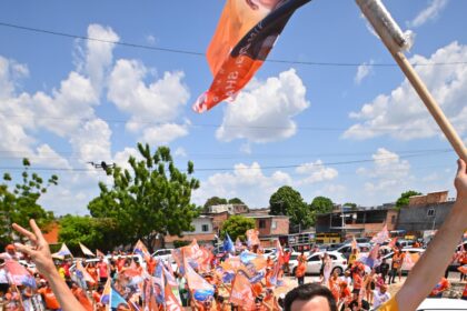 David realiza mega carreata por toda a Manaus na reta final da campanha