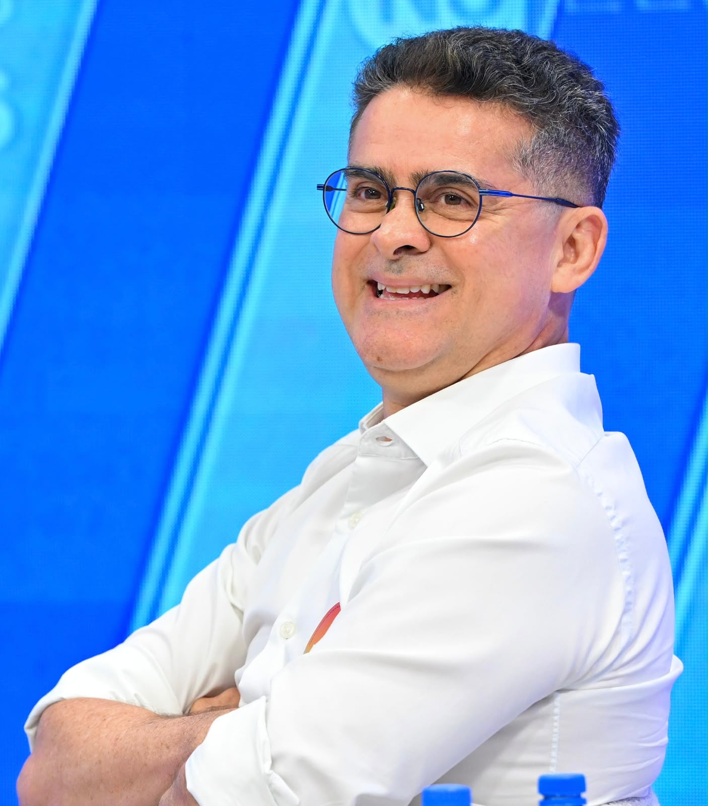 “Vou levar o Bolsa Universidade para todo o Amazonas”, afirma David em debate na TV Norte