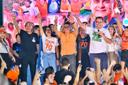 Em Manaus, Augusto Cury promete asfaltar BR-319 no primeiro ano de governo e defende pacificação do país